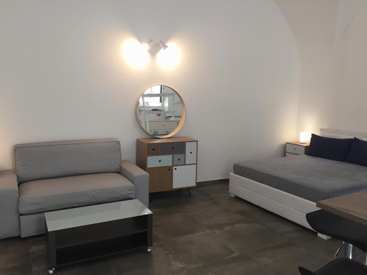 Zziny House Apartment Катания Екстериор снимка