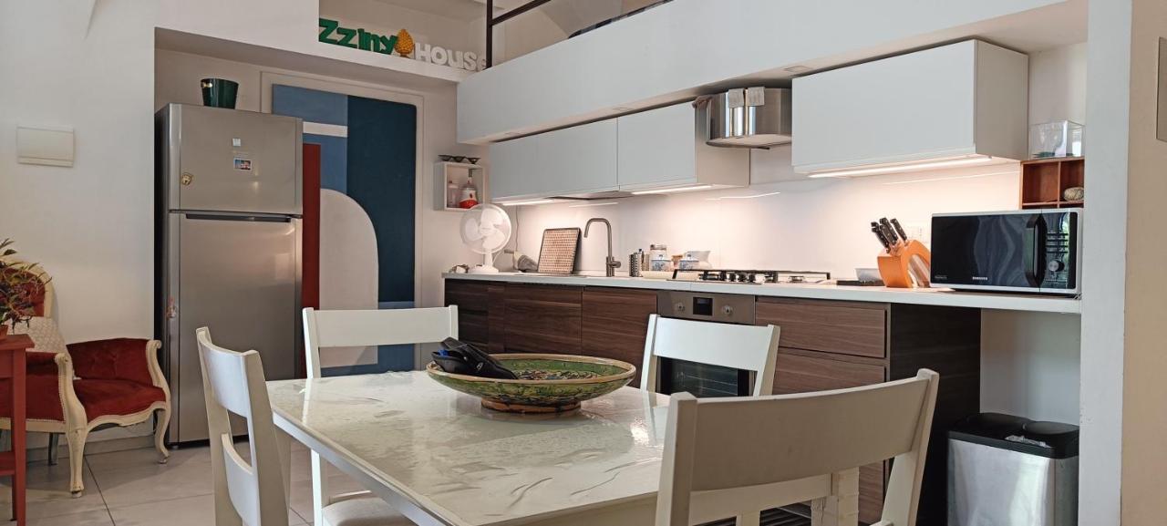 Zziny House Apartment Катания Екстериор снимка